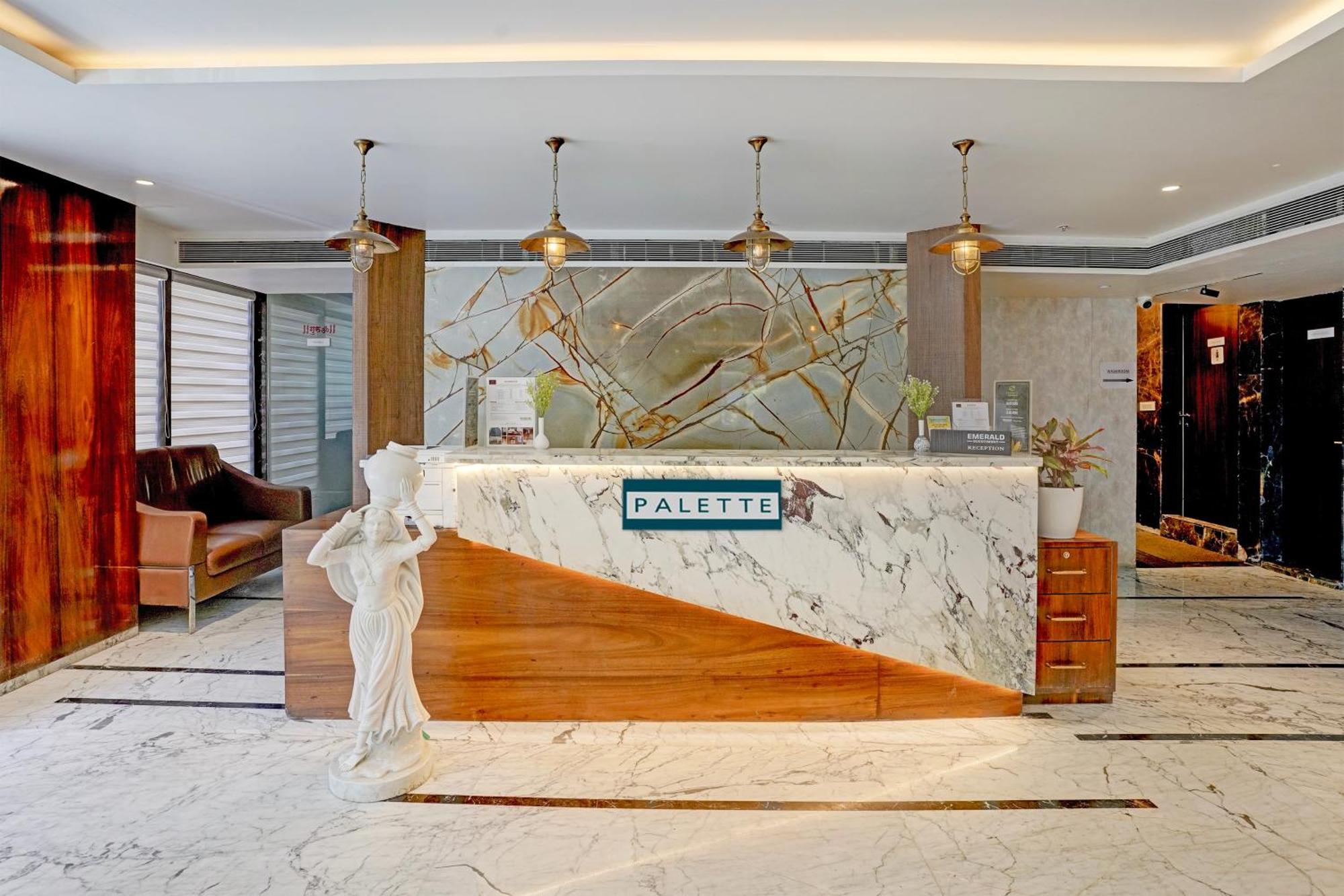 Palette Magarpatta City Formerly Emerald Guestimony Pune Exterior foto