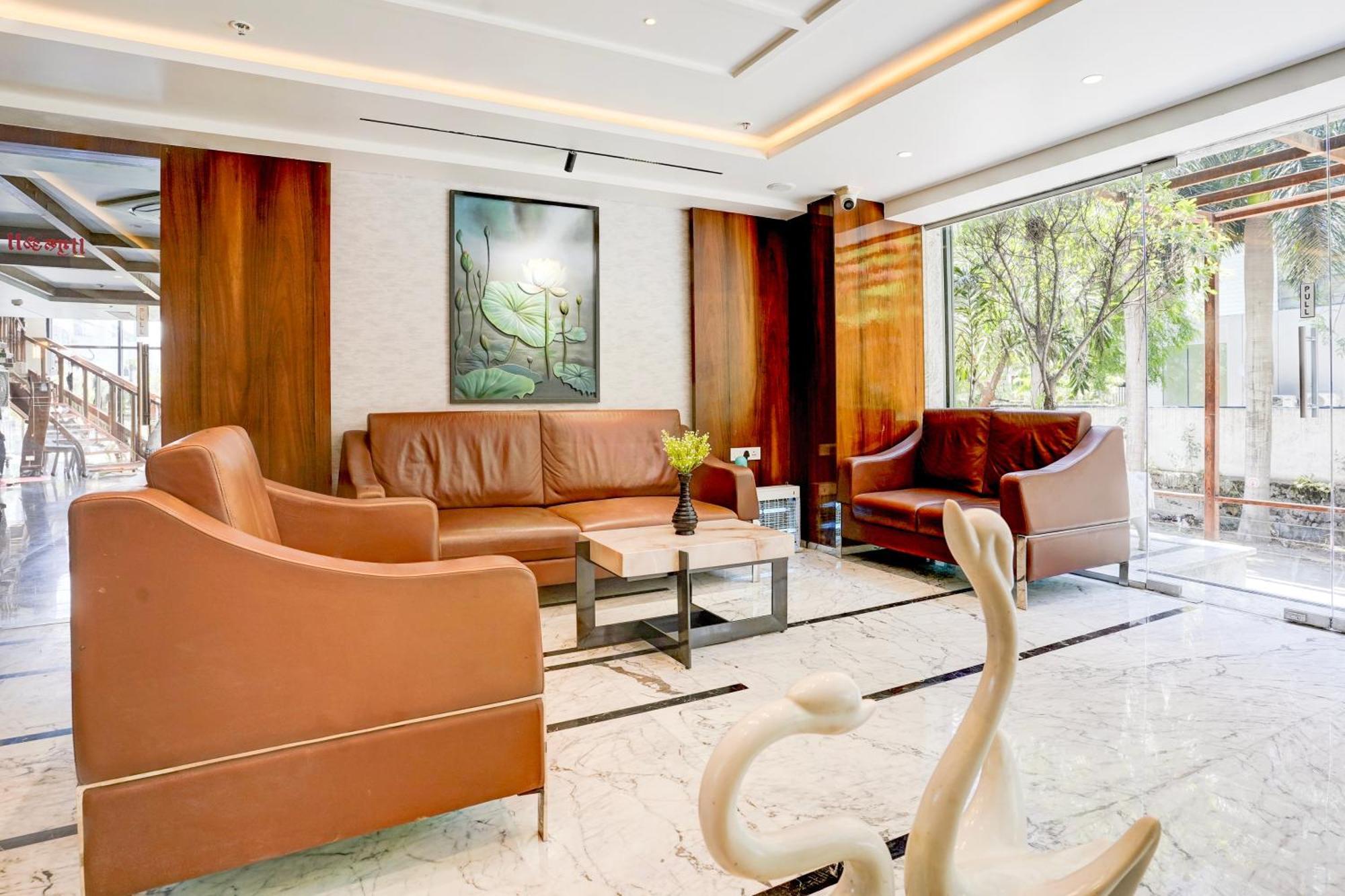 Palette Magarpatta City Formerly Emerald Guestimony Pune Exterior foto